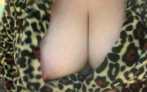 Wiggling my immense 42G Knockers for the